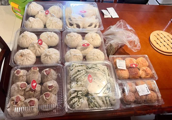 大烧卖 at 白玉兰食品(日月光中心店)