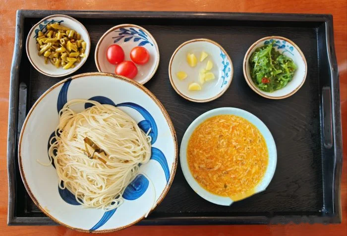 蟹黄金捞面 at 寄畅興·百年蟹黄面(南京东路店)