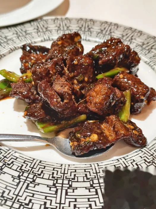 生爆鳝背 at 梅龙镇酒家(南京西路总店)